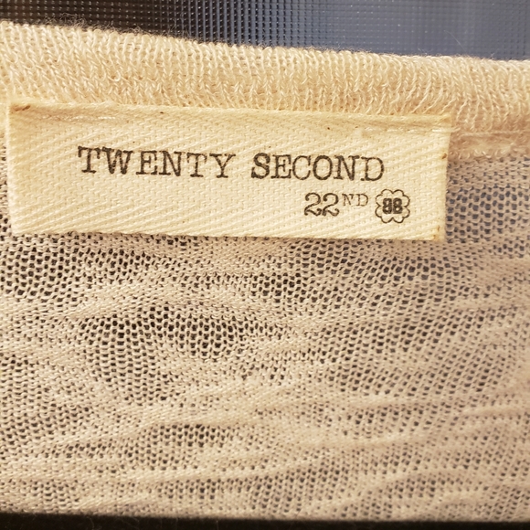 Twenty Second Long Sleeve Top - Picture 4 of 11